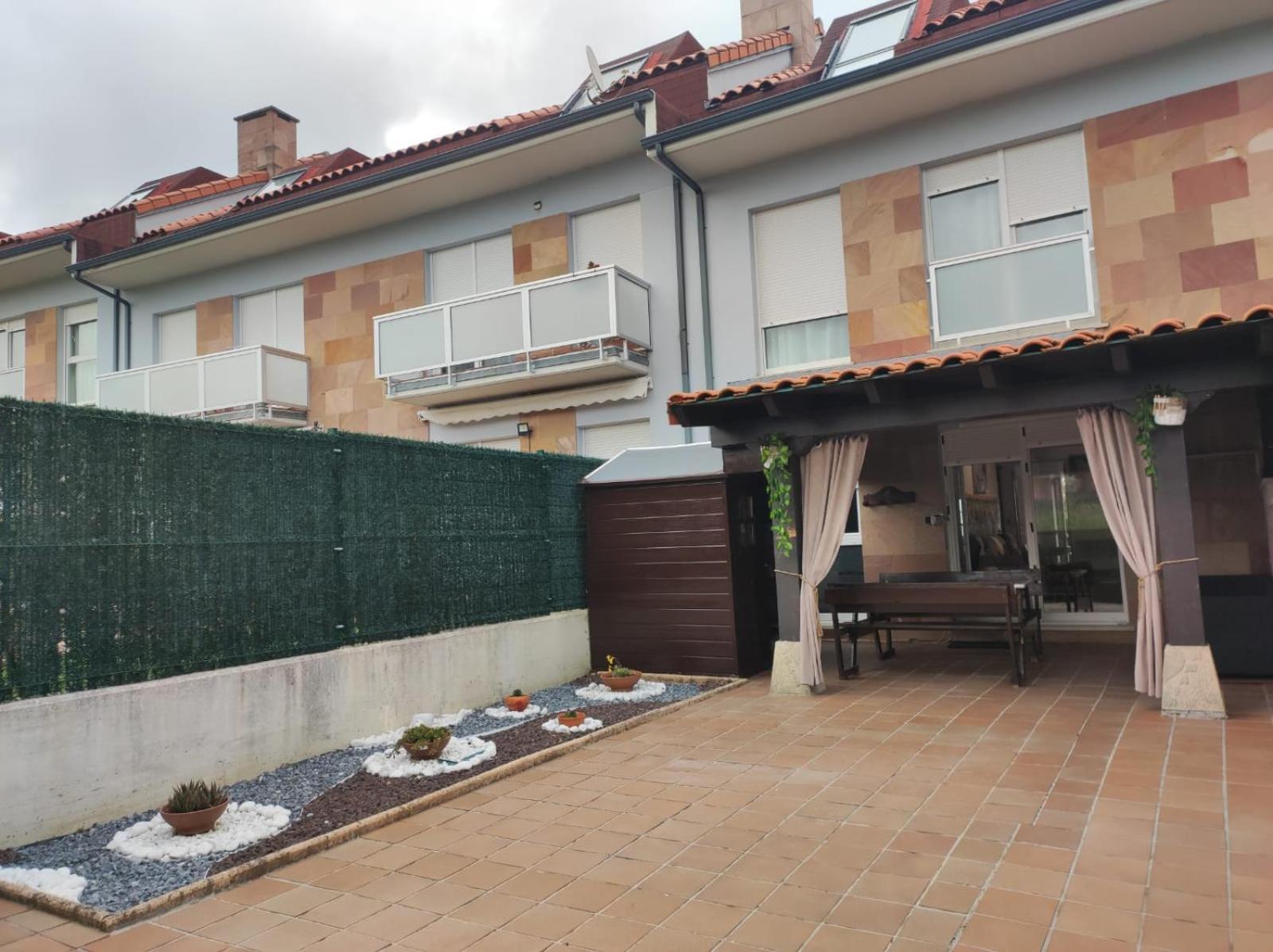 Chalet Bajo Con Jardin, Patio, Cenador Y Barbacoa. Viveda Экстерьер фото